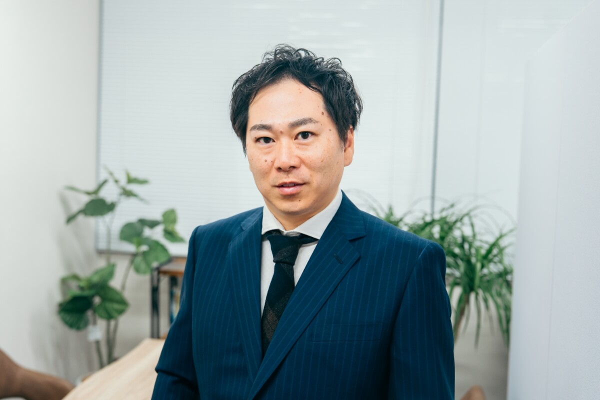 税理士 中村 洋介の顔写真